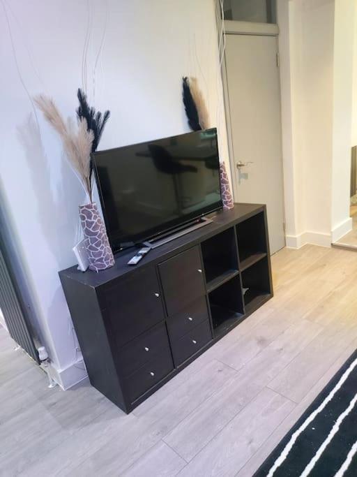 Home Away Barking 巴尔金 外观 照片